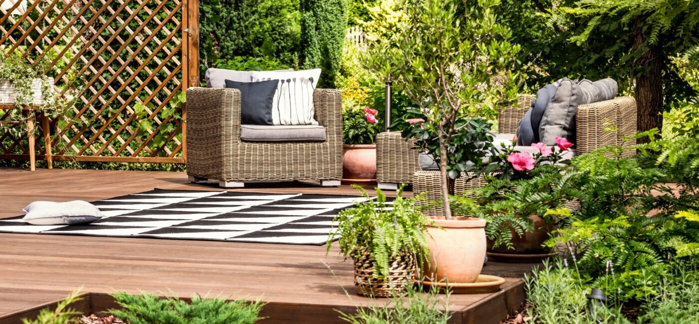 Top 10 Decorations For Your Ultimate Garden